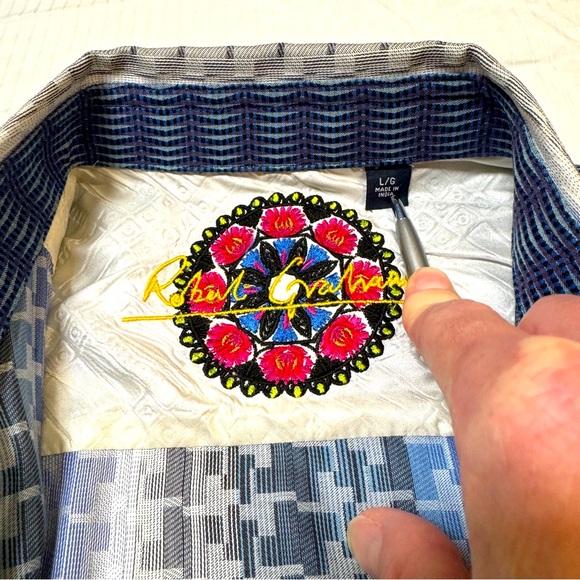 Robert Graham long sleeved button up - Picture 5 of 6